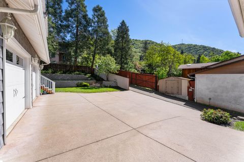 Tiny photo for 1679 NE Terrace Drive, Grants Pass, OR 97526 (MLS # 220219809)