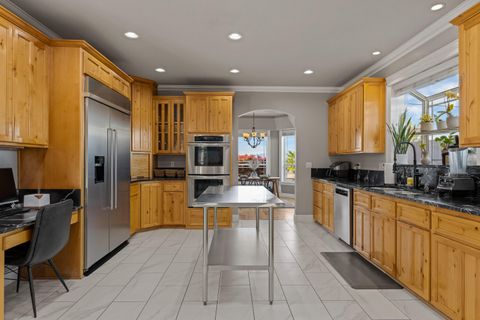 Tiny photo for 1679 NE Terrace Drive, Grants Pass, OR 97526 (MLS # 220219809)