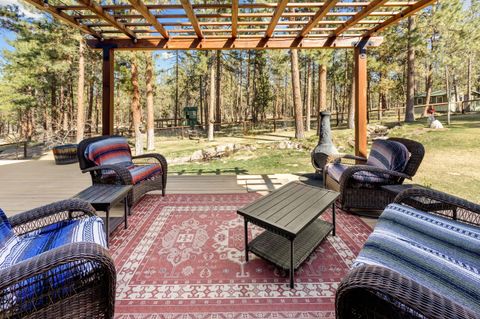 Tiny photo for 69128 Bay Drive, Sisters, OR 97759 (MLS # 220210310)