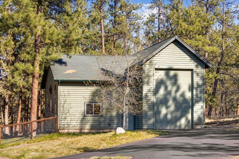 Tiny photo for 69128 Bay Drive, Sisters, OR 97759 (MLS # 220210310)