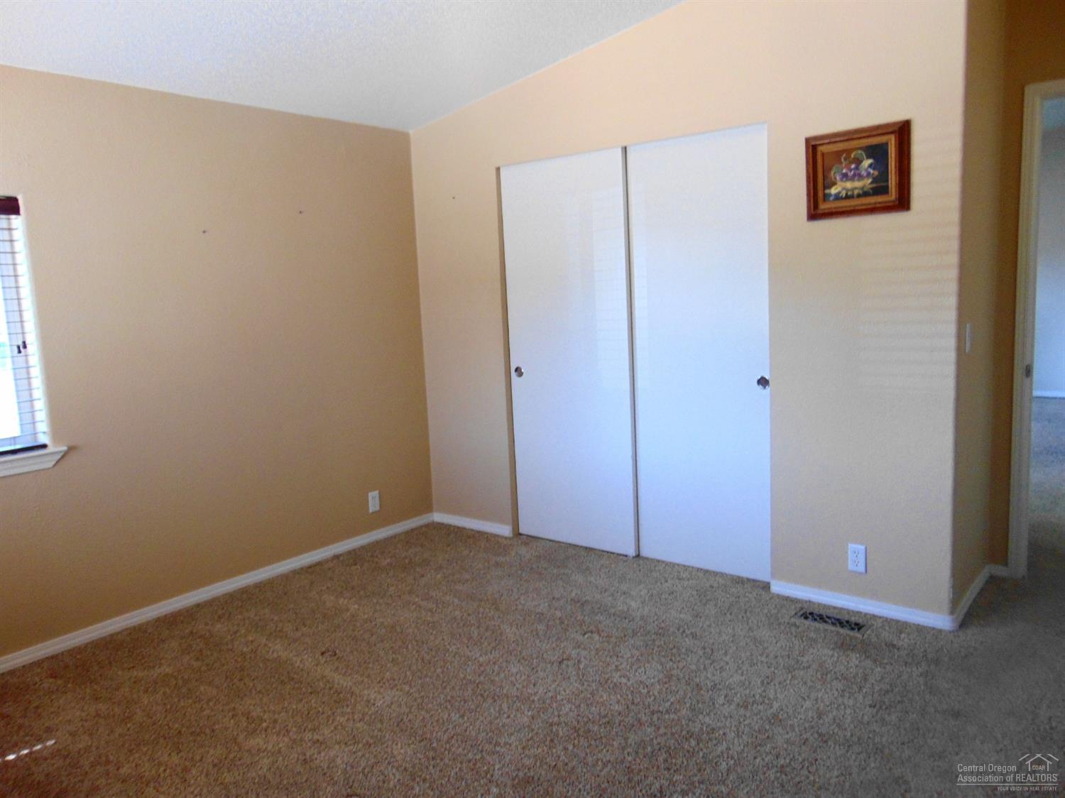 Ni Lah Sha Village - Residential