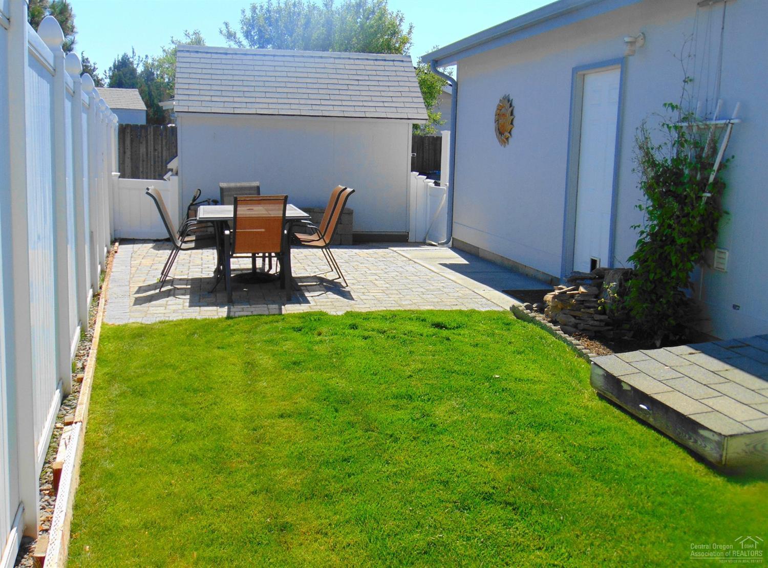 Ni Lah Sha Village - Residential