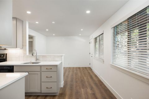 1030 NW Roanoke Avenue #17 Bend OR 97703