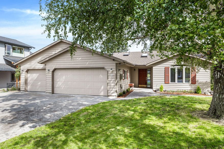 DREAM LOCATION ON THE DESCHUTES RIVER DOWNTOWN BEND OREGON.  This beautiful one level home sits on the river across from Drake Park and close to all the enviable hot spots Bend has to offer. Take in the river views from your deck or step out onto the river from your backyard and go kayaking or SUP along this famous river.  Walkable to downtown for numerous 5 star restaurants, breweries and boutique shopping or head the other direction  to the Old Mill for a concert at the Hayden Homes Amphitheater. The home has three bedrooms, two bathrooms and a large open  kitchen  with vaulted ceilings. The sunroom is a great spot for your morning coffee or yoga retreat and trex decking for those summer barbecues.  The three car garage has built ins  for storage and a large workbench.  Call your favorite realtor today before it's too late for this unique opportunity to live on the Deschutes River.