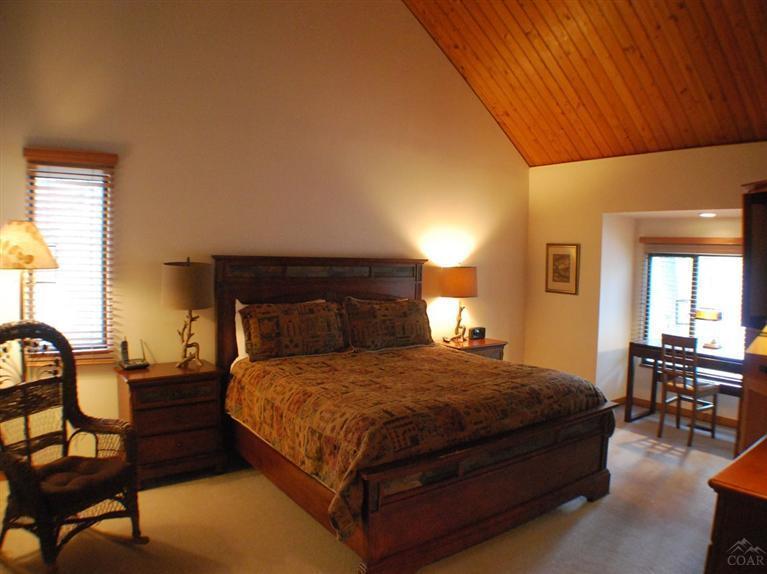 Fairway Island - Residential