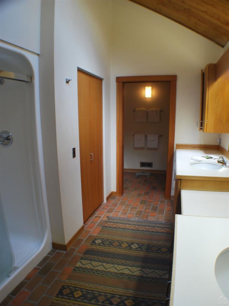 Fairway Island - Residential