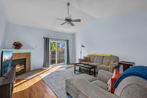 Tiny photo for 3280 NE Jonahs Court, Bend, OR 97701 (MLS # 220211102)