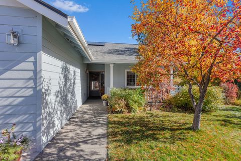 Tiny photo for 3280 NE Jonahs Court, Bend, OR 97701 (MLS # 220211102)