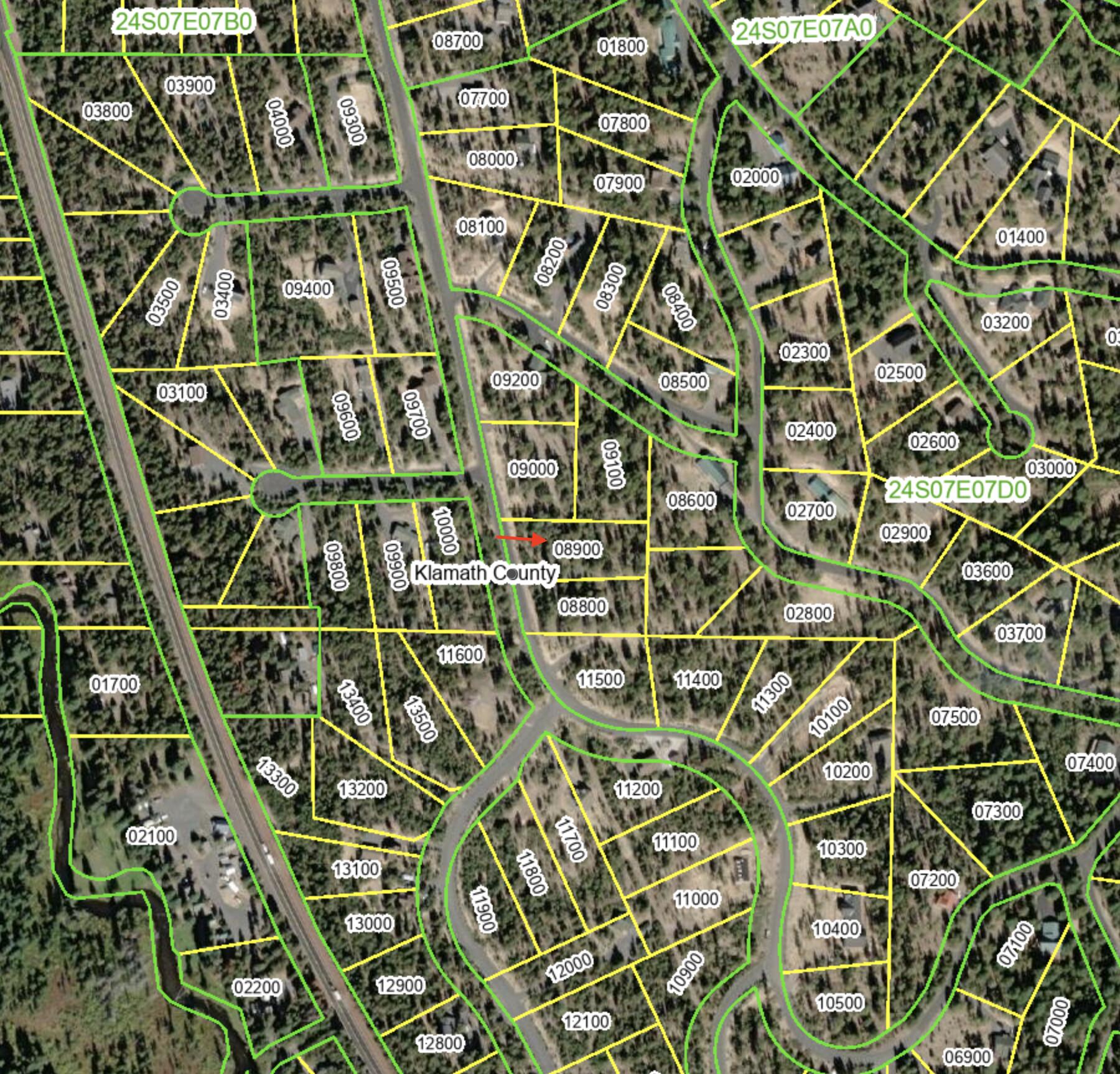 Diamond Peaks - Land