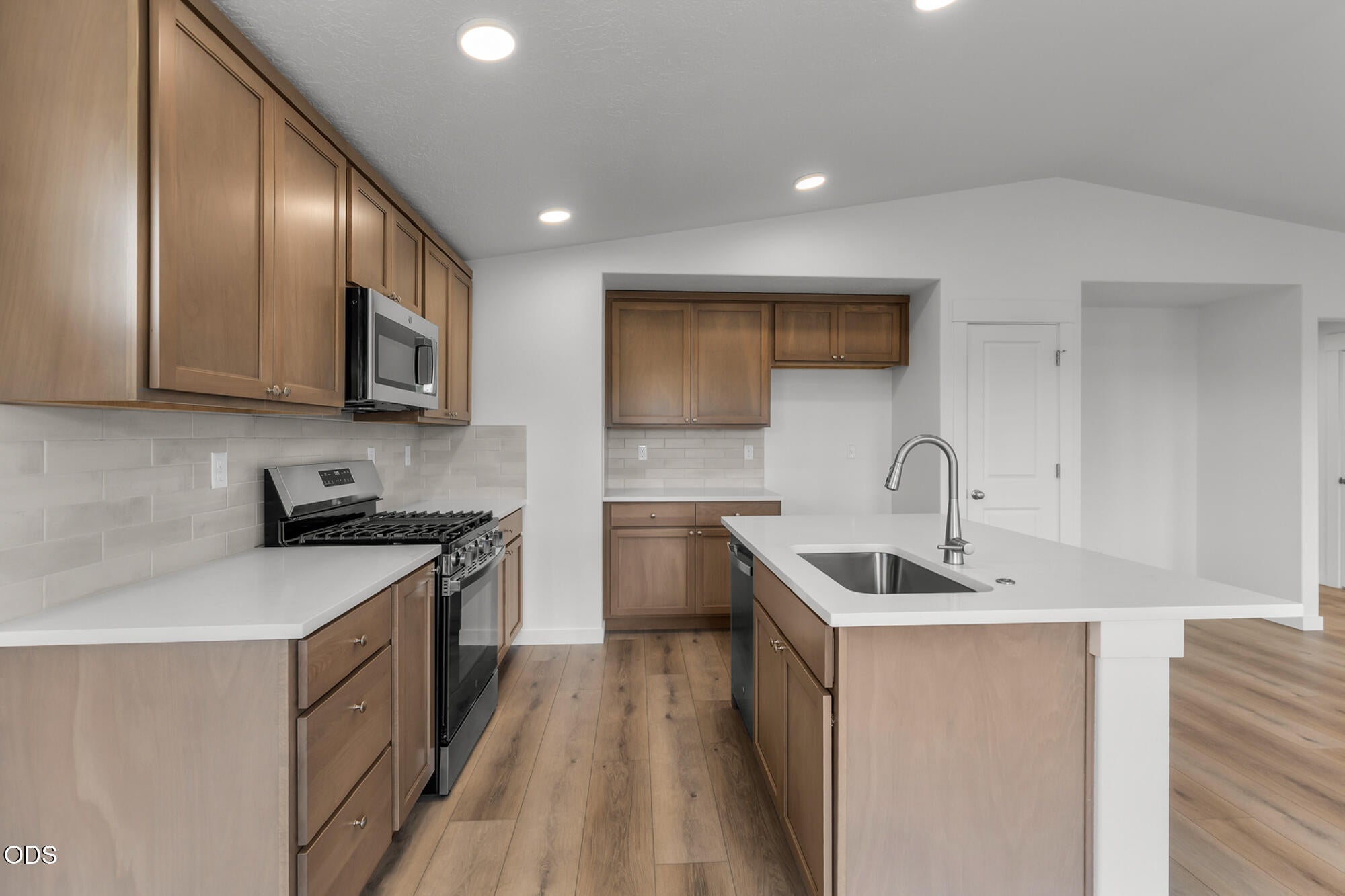 61075 NE Give Place