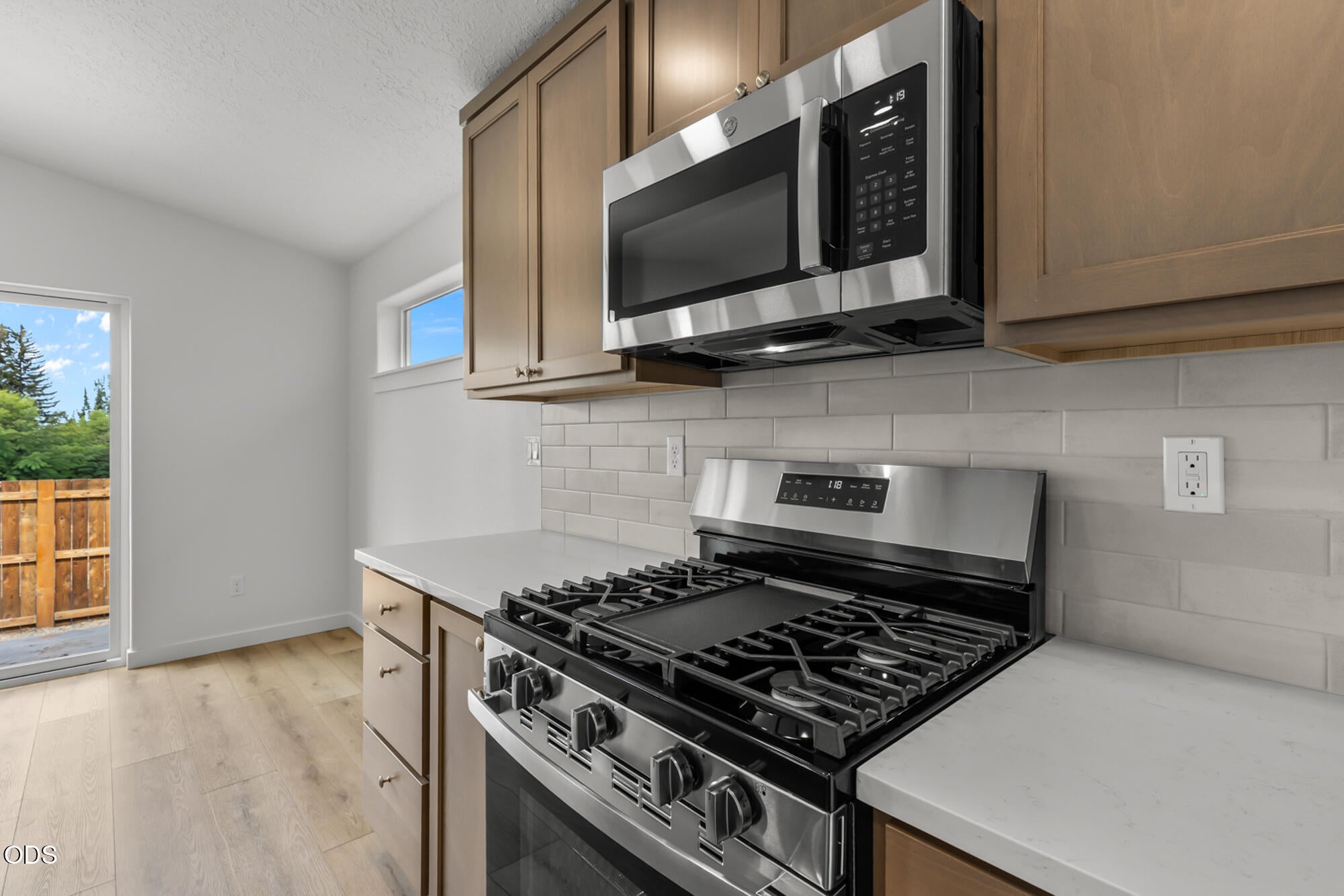 61075 NE Give Place