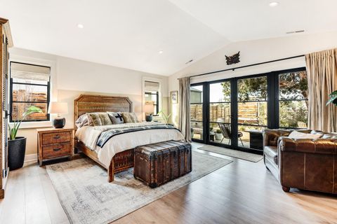 Tiny photo for 1443 SW Canyon Drive, Redmond, OR 97756 (MLS # 220217406)