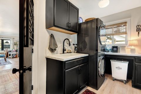 Tiny photo for 1443 SW Canyon Drive, Redmond, OR 97756 (MLS # 220217406)