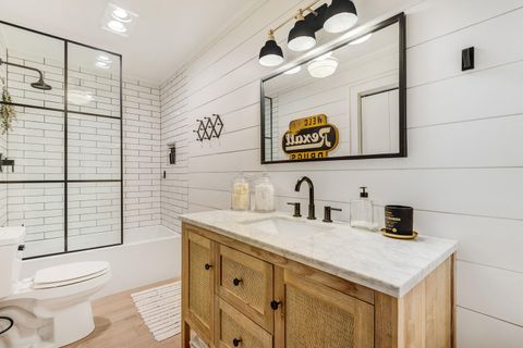 Tiny photo for 1443 SW Canyon Drive, Redmond, OR 97756 (MLS # 220217406)