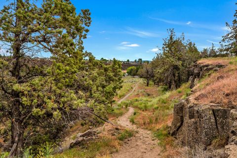 Tiny photo for 1443 SW Canyon Drive, Redmond, OR 97756 (MLS # 220217406)