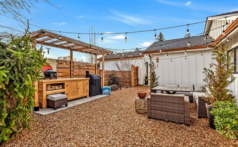 Tiny photo for 1443 SW Canyon Drive, Redmond, OR 97756 (MLS # 220217406)