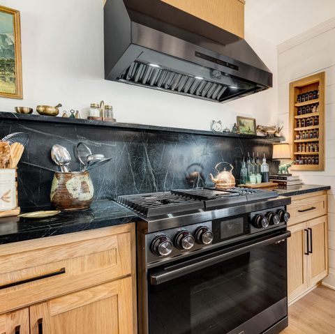 Tiny photo for 1443 SW Canyon Drive, Redmond, OR 97756 (MLS # 220217406)