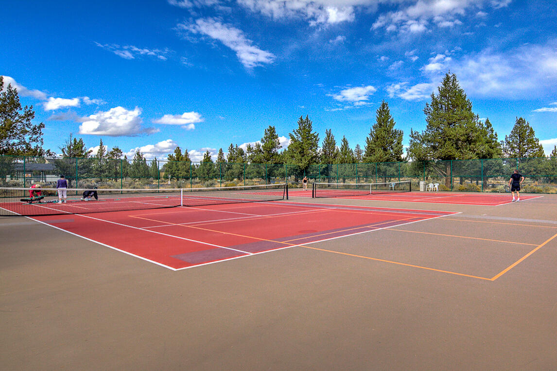 Eagle Crest - Residential