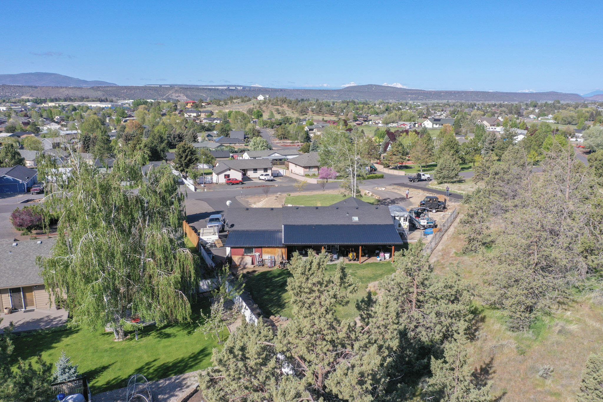 3180 NE Yellowpine Road
