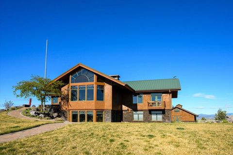 Tiny photo for 1299 NW McDaniel Road, Powell Butte, OR 97753 (MLS # 220219732)