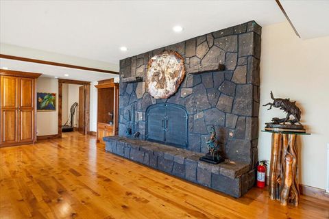 Tiny photo for 1299 NW McDaniel Road, Powell Butte, OR 97753 (MLS # 220219732)