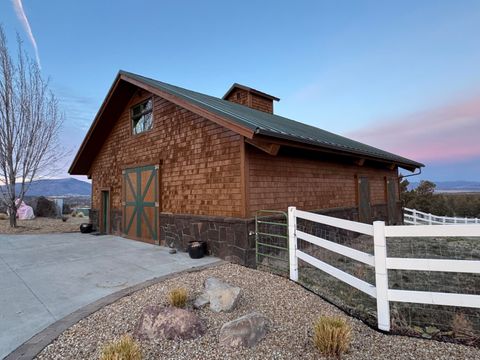 Tiny photo for 1299 NW McDaniel Road, Powell Butte, OR 97753 (MLS # 220219732)