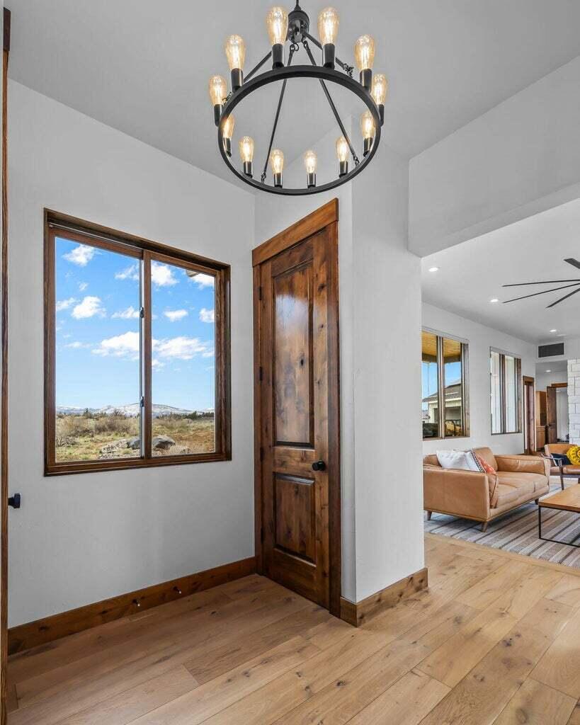 Henkle Butte - Residential