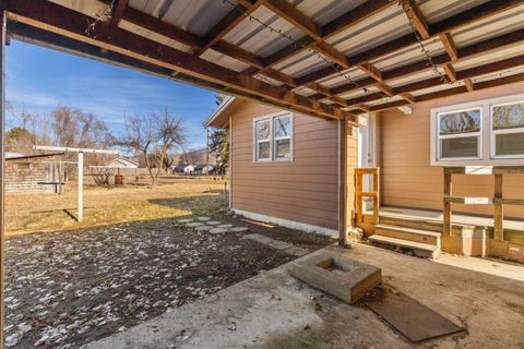 Tiny photo for 3756 Altamont Drive, Klamath Falls, OR 97603 (MLS # 220215053)