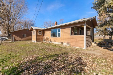 Tiny photo for 3756 Altamont Drive, Klamath Falls, OR 97603 (MLS # 220215053)