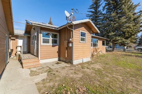 Tiny photo for 3756 Altamont Drive, Klamath Falls, OR 97603 (MLS # 220215053)
