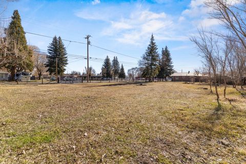 Tiny photo for 3756 Altamont Drive, Klamath Falls, OR 97603 (MLS # 220215053)