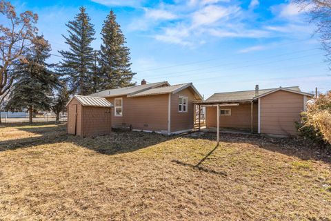 Tiny photo for 3756 Altamont Drive, Klamath Falls, OR 97603 (MLS # 220215053)