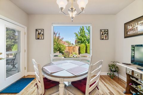 Tiny photo for 869 St Andrews Way, Eagle Point, OR 97524 (MLS # 220213268)