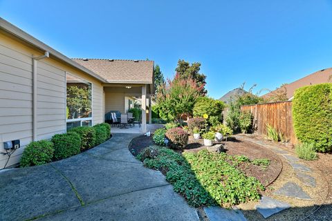 Tiny photo for 869 St Andrews Way, Eagle Point, OR 97524 (MLS # 220213268)