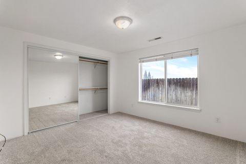 Tiny photo for 7973 Isabella Way, White City, OR 97503 (MLS # 220212616)