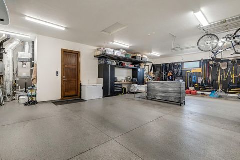Tiny photo for 20605 Lowe Lane, Bend, OR 97703 (MLS # 220219955)