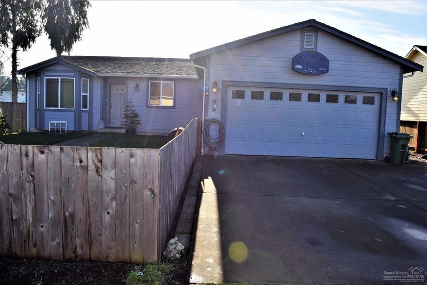 Please contact Aaron at 503-328-9335 for questions and showing info. Please don't let cat out of home, as it is deaf.