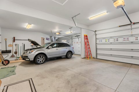 Tiny photo for 2390 Osprey Drive, Redmond, OR 97756 (MLS # 220224570)