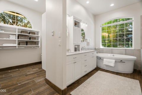 Tiny photo for 2390 Osprey Drive, Redmond, OR 97756 (MLS # 220224570)