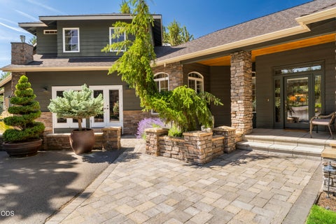 Tiny photo for 2390 Osprey Drive, Redmond, OR 97756 (MLS # 220224570)