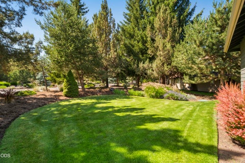 Tiny photo for 2390 Osprey Drive, Redmond, OR 97756 (MLS # 220224570)