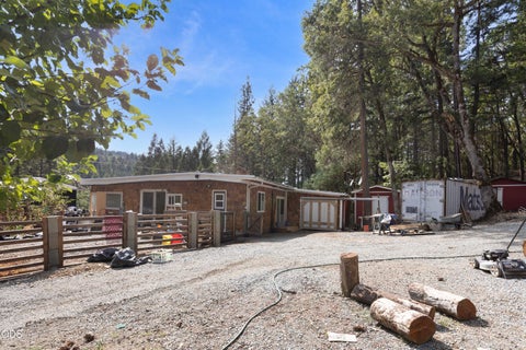 Photo of 4172 Placer Road, Wolf Creek, OR 97497 (MLS # 220228665)