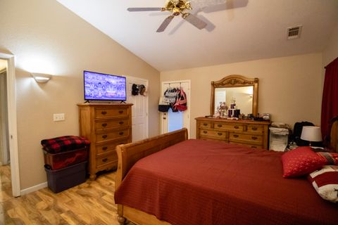 Tiny photo for 157 N Junction Avenue, Cave Junction, OR 97523 (MLS # 220214884)