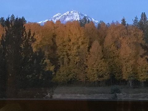 Tiny photo for 69947 Meadow View Road, Sisters, OR 97759 (MLS # 220213100)