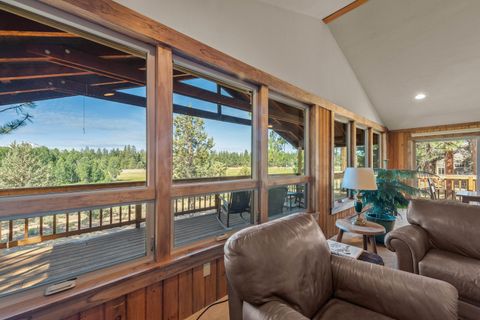 Tiny photo for 69947 Meadow View Road, Sisters, OR 97759 (MLS # 220213100)