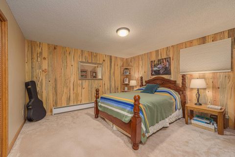 Tiny photo for 69947 Meadow View Road, Sisters, OR 97759 (MLS # 220213100)