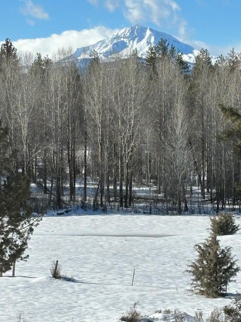 Tiny photo for 69947 Meadow View Road, Sisters, OR 97759 (MLS # 220213100)