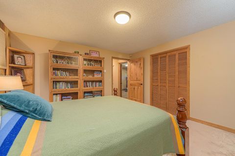 Tiny photo for 69947 Meadow View Road, Sisters, OR 97759 (MLS # 220213100)