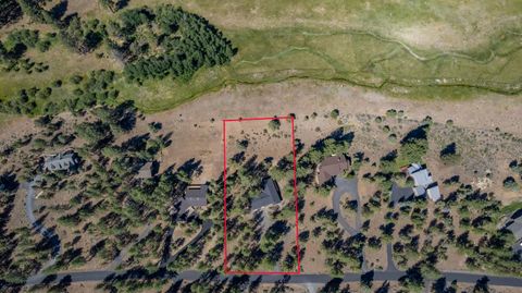Tiny photo for 69947 Meadow View Road, Sisters, OR 97759 (MLS # 220213100)