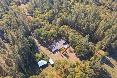 Tiny photo for 1080 Ferry Road, Grants Pass, OR 97526 (MLS # 220210774)